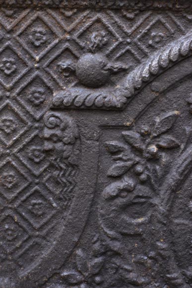 Plaque de cheminée ancienne représentant le Sacrifice d'Isaac-2