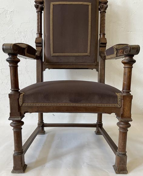 Paire de fauteuils Néo-Gothiques en noyer, XIXe siècle-3