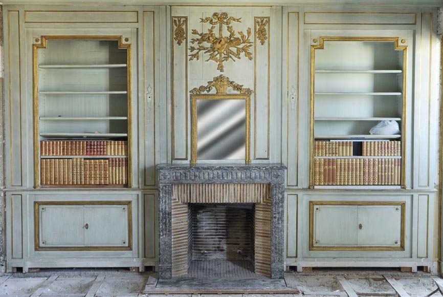 Pièce de boiserie de style Louis XVI comprenant une cheminée et son trumeau d'époque Louis XVI-0