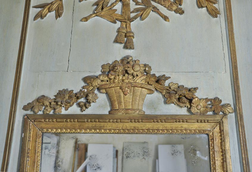 Pièce de boiserie de style Louis XVI comprenant une cheminée et son trumeau d'époque Louis XVI-10