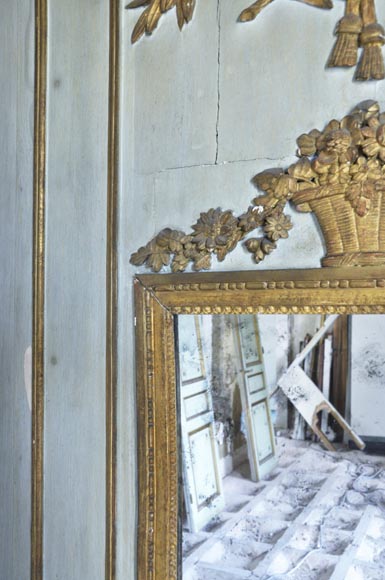 Pièce de boiserie de style Louis XVI comprenant une cheminée et son trumeau d'époque Louis XVI-11