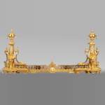 Barre de chenets ancienne de style Napoléon III aux griffons
