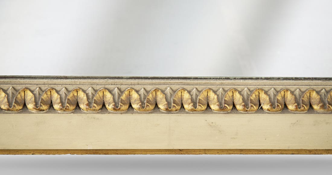 Trumeau ancien orné d'une frise dorée de style Louis XVI-5
