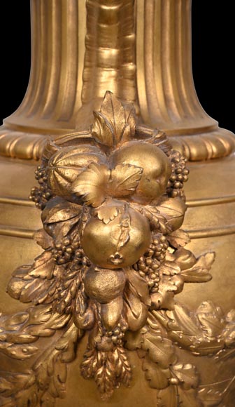 Ferdinand BARBEDIENNE (1810-1892), Grand vase à l'antique en bronze doré-5