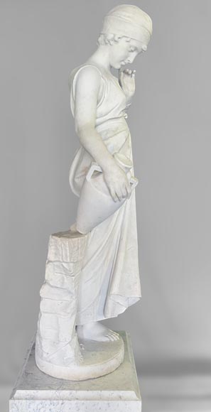 Deux statues en marbre blanc représentant « Rebecca » et « Ruth »-3
