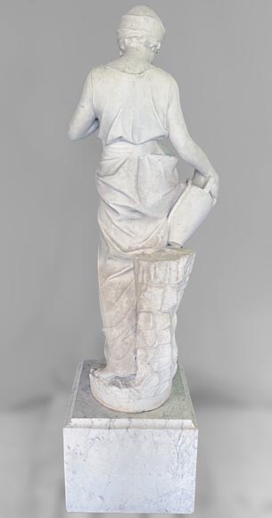 Deux statues en marbre blanc représentant « Rebecca » et « Ruth »-15