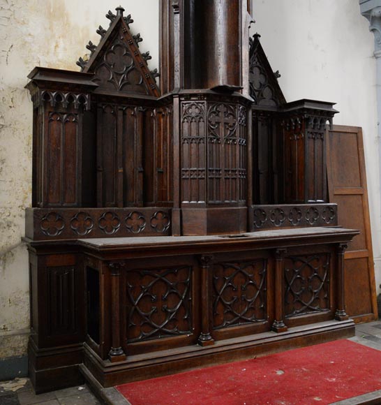 Paire d'autels d'église anciens en chêne de style Néo-Gothique-5