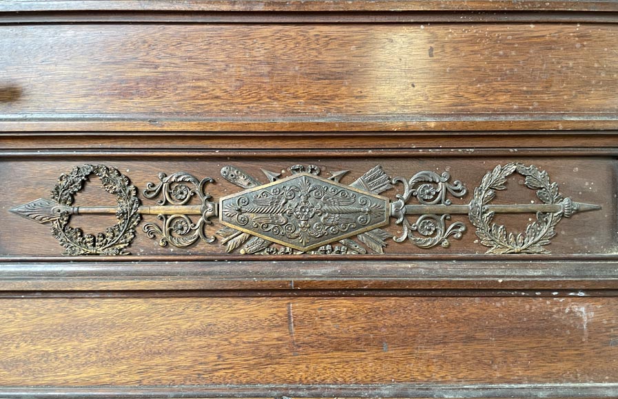 Ensemble de pièces de boiserie et bibliothèque de style Empire en acajou et bronze-4