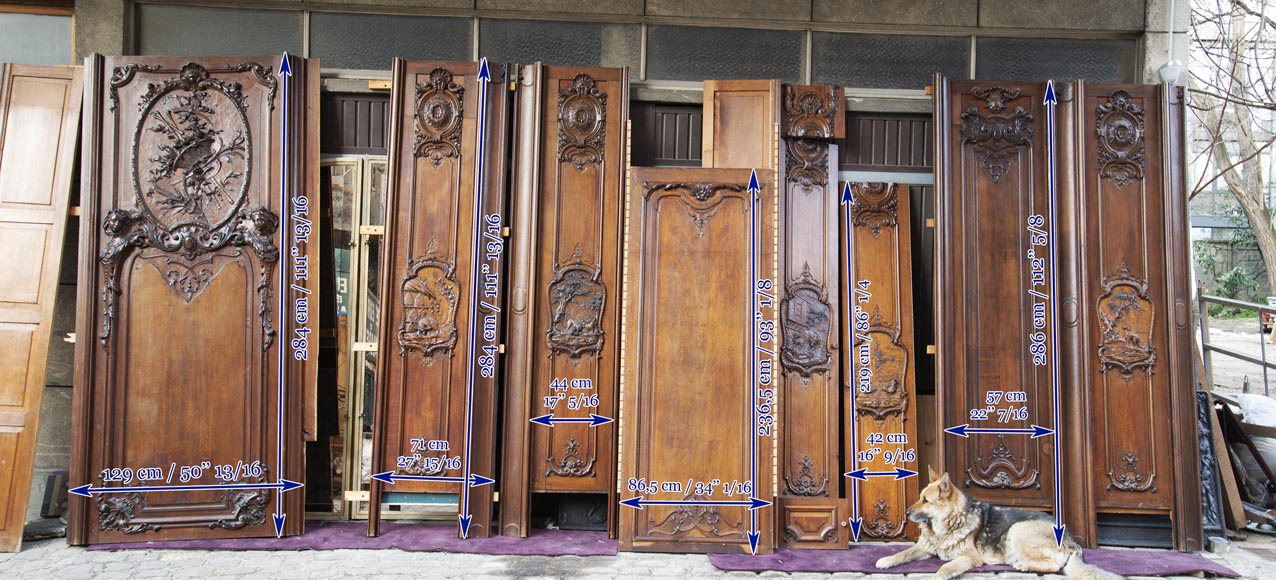 Important ensemble de panneaux de boiserie en chêne sculpté fin du XIXe siècle-20