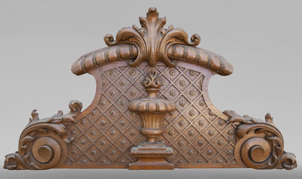 Importantes boiseries en chêne sculpté du XIXe siècle-14