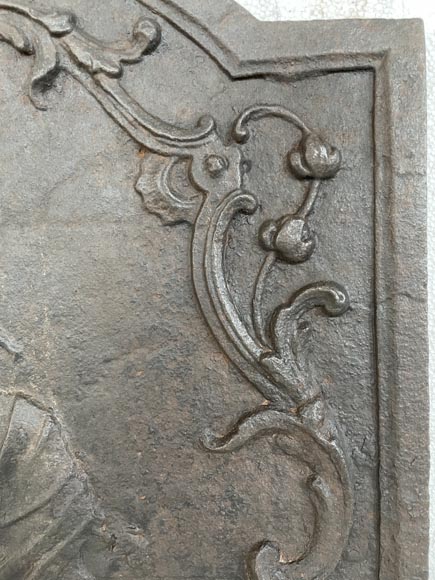 Plaque de cheminée en fonte de fer au buste de femme, XVIIIe siècle-4