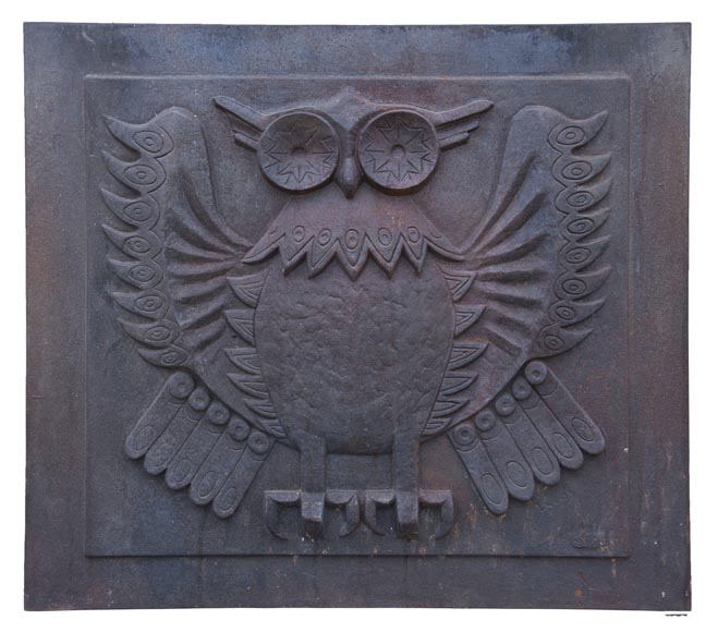 Plaque de cheminée de style Art déco signée Lucas représentant un hibou-0