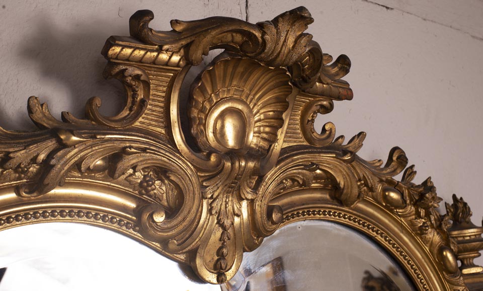 Trumeau ancien de style Napoléon III, en stuc doré et miroir biseauté-2