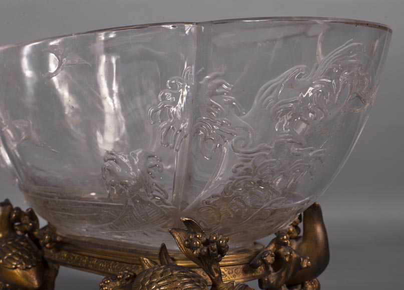 Coupe en cristal de Baccarat et bronze doré à décor japonisant-5