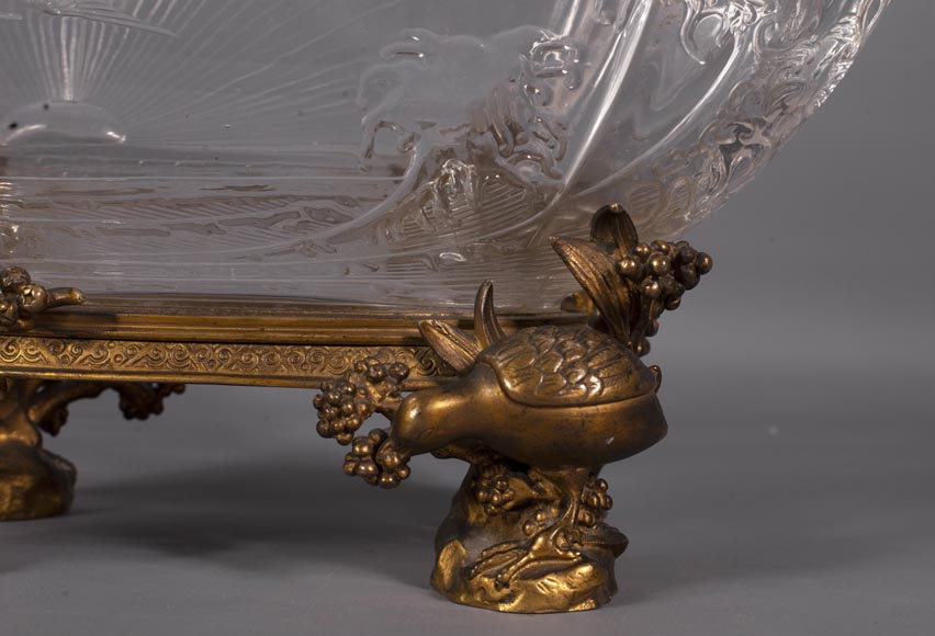 Coupe en cristal de Baccarat et bronze doré à décor japonisant-6