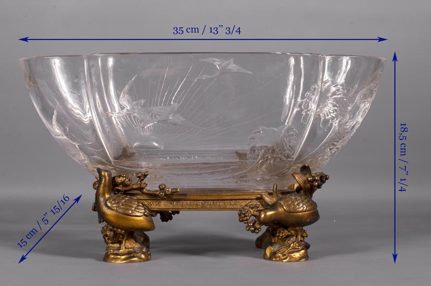 Coupe en cristal de Baccarat et bronze doré à décor japonisant-9