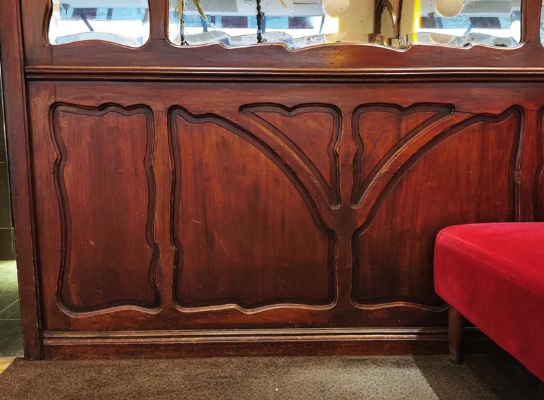 Boiserie Art Nouveau en acajou provenant du café Barjot à Paris, 1905-7