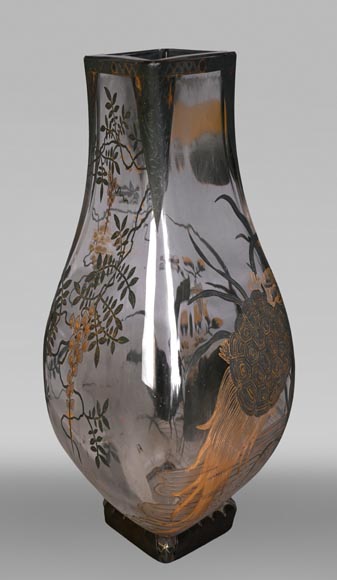 Escalier de CRISTAL, vase balustre sur socle en bronze et paire de vases bambou en cristal Escalier de CRISTAL, vase balustre sur socle en bronze et paire de vases bambou en cristal-3