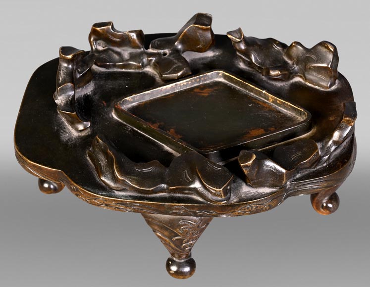 Escalier de CRISTAL, vase balustre sur socle en bronze et paire de vases bambou en cristal Escalier de CRISTAL, vase balustre sur socle en bronze et paire de vases bambou en cristal-11