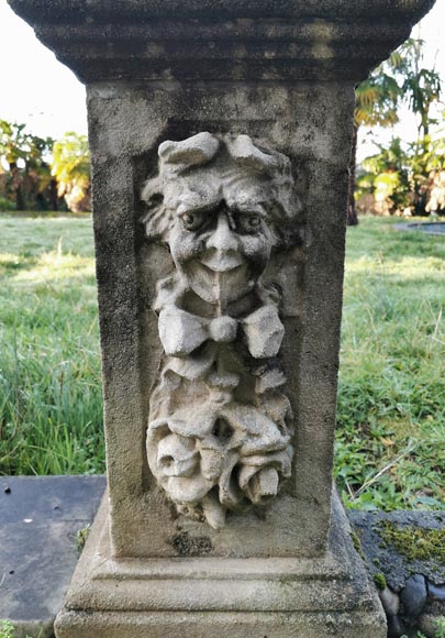 Ensemble de deux sculptures de femmes drapées à l'antique en pierre, milieu XIXe siècle -8