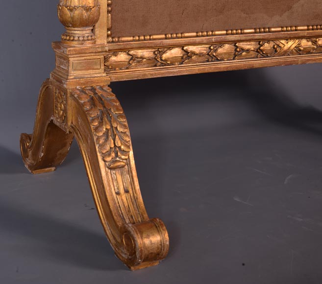 Pare-étincelle de style Louis XVI en bois doré et tapisserie d'Aubusson représentant une allégorie de la Musique-8