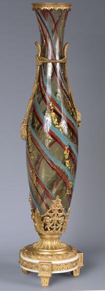 Ernest LEVEILLE - Exceptionnel vase en verre craquelé à décor intercalaire polychrome et doré sur monture en bronze doré, vers 1890-4