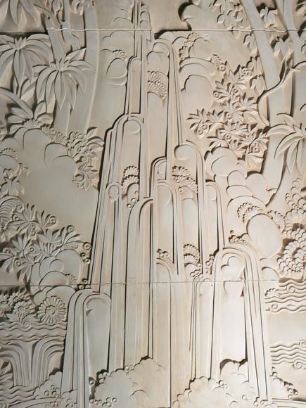 Dans le goût d'Armand Albert Rateau (1882-1938) Ensemble comprenant une baignoire et un bas-relief en plâtre, fin du XXe siècle. -3