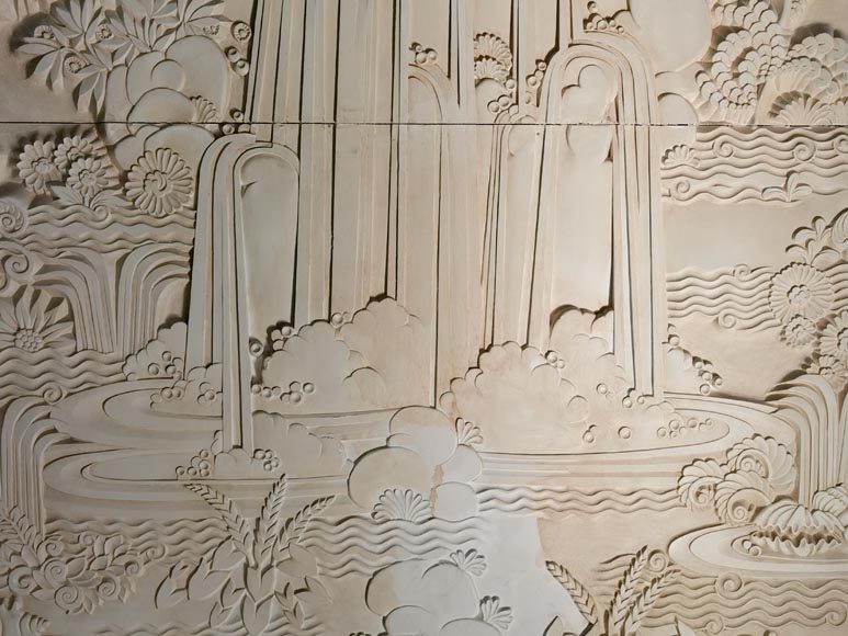 Dans le goût d'Armand Albert Rateau (1882-1938) Ensemble comprenant une baignoire et un bas-relief en plâtre, fin du XXe siècle. -8