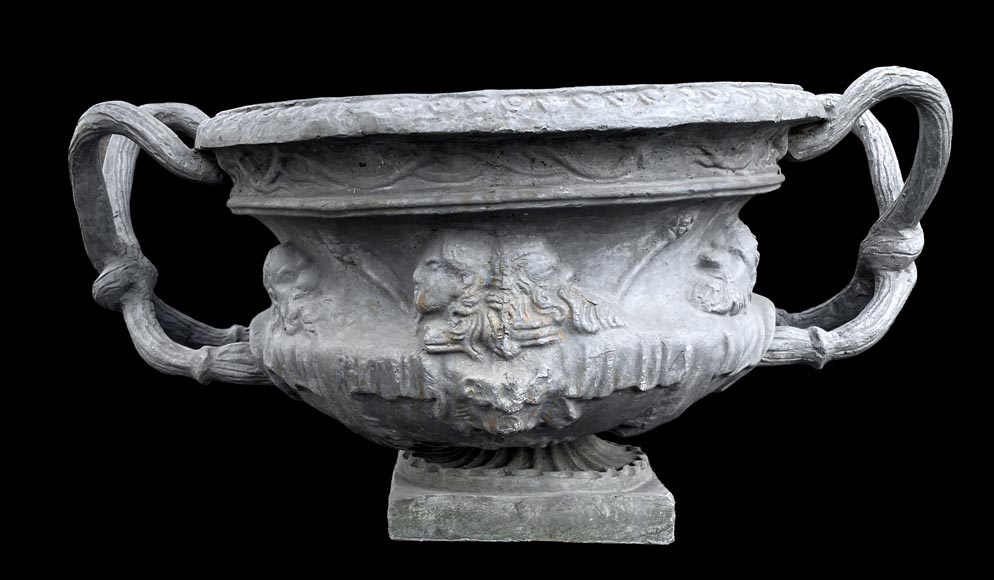 Paire de vases en plomb d'après le Vase de Warwick-2
