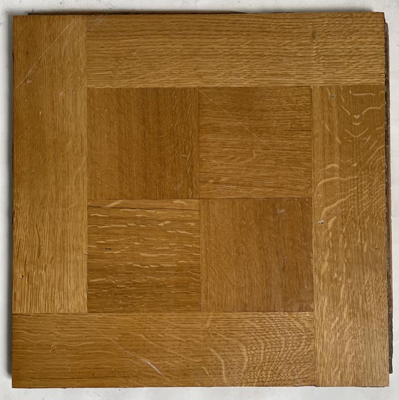 Lot de 35 m² de parquet formé de carrés-1