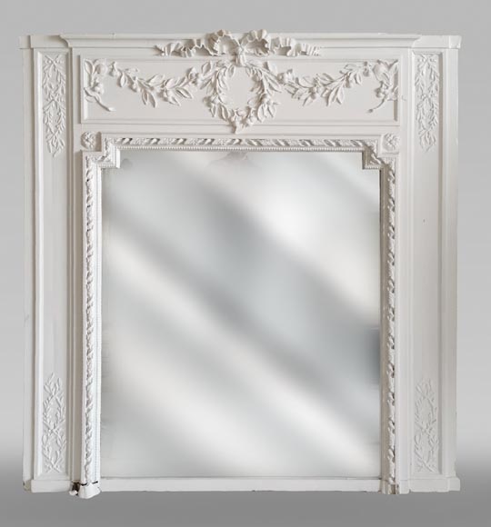 Beau trumeau de style Louis XVI richement orné-0