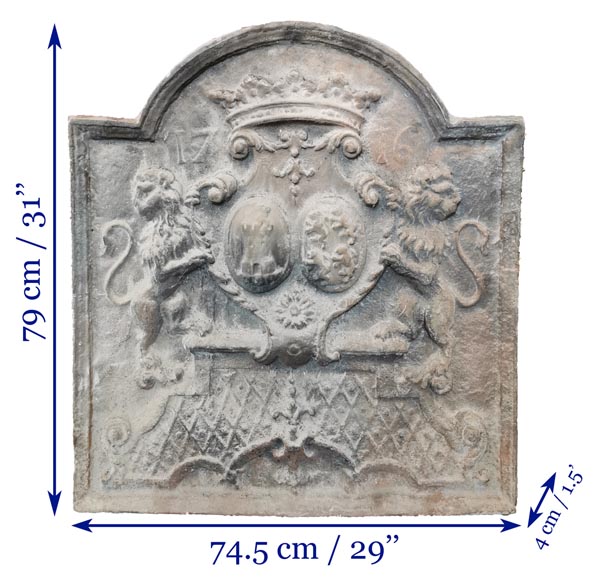 Belle plaque de cheminée ancienne aux écus d’alliance de Louis-Alexandre, comte des Salles et de Marie-Louise de Beauvau, marquise de Noviant, datée 1716-10