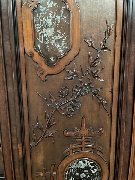 Gabriel VIARDOT, Meuble de présentation à décor incrusté de nacre, Deuxième moitié du XIXe siècle-8