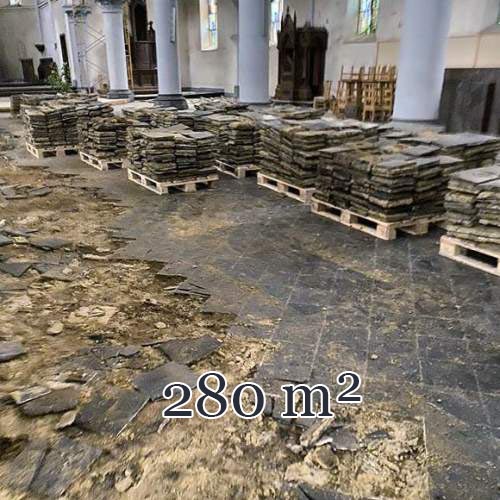Important ensemble 280m² de dalles en pierre noire de soignies, XIXe siècle