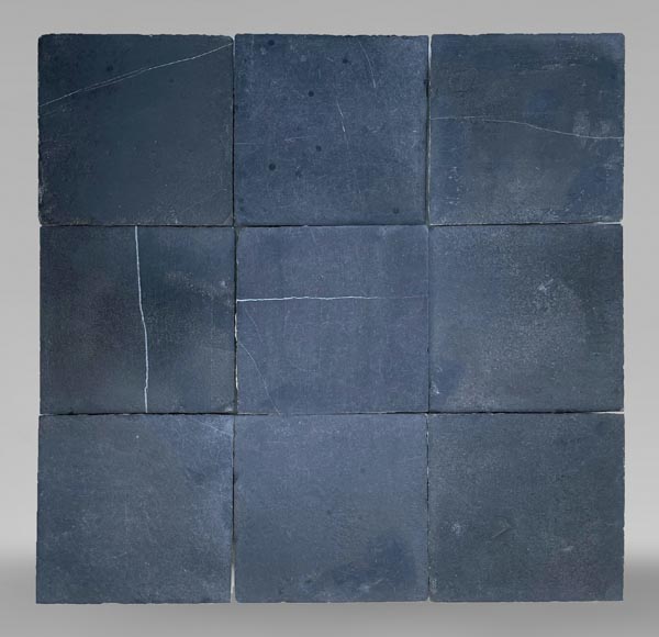 Important ensemble 280m² de dalles en pierre noire de soignies, XIXe siècle-3