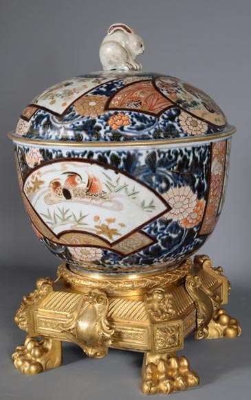 Pot couvert en porcelaine d'Imari sur monture Napoléon III bronze doré, XIXe siècle-2