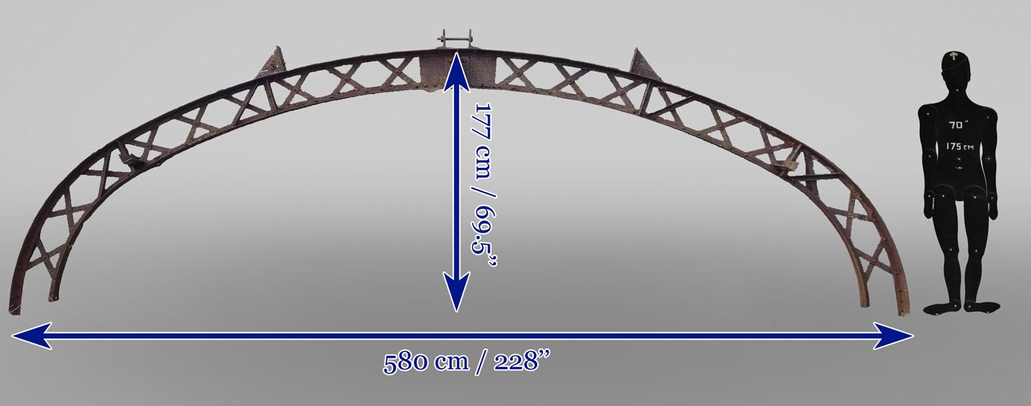 Ensemble de douze structures métalliques en forme d'arc, XIXe siècle -11