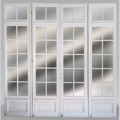 Grande quadruple porte à carreaux et miroirs