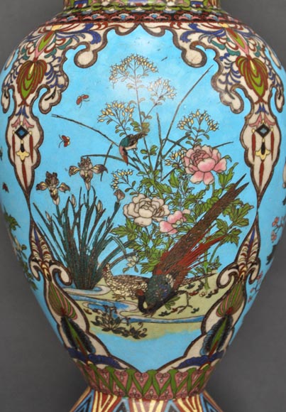 Ferdinand BARBEDIENNE (1810 – 1892) (Attrib. à) Paire de lampes à décor d'émail cloisonné chinois-4