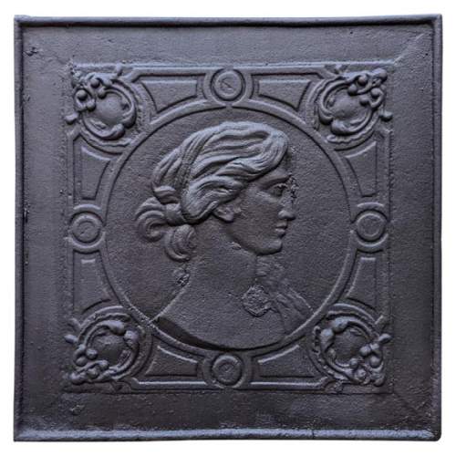Plaque de cheminée au profil de femme