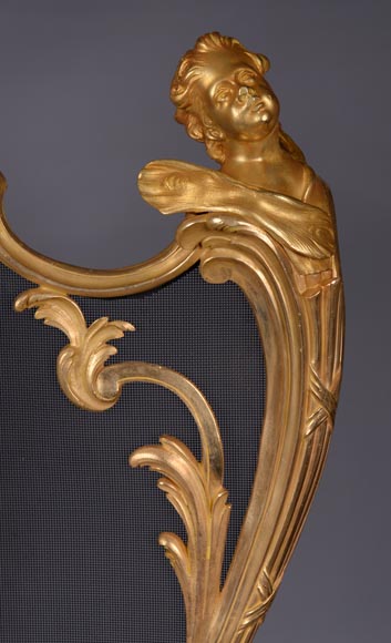 BOUHON Frères (attr. à), Pare-étincelles en bronze doré orné d’espagnolettes, fin du XIXe siècle-5
