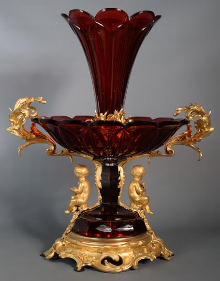 CRISTALLERIE DE CLICHY (attribuée à), Grande coupe en cristal rubis montée en bronze doré, vers 1878-5