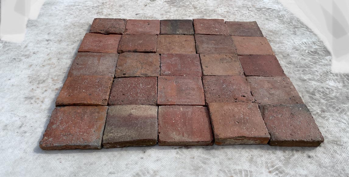TOMETTES ANCIENNES CLAIRE 21x21cm 2.5 cm d'épaisseur (22m2 55 euros le m2) EUR 55,00 - FR