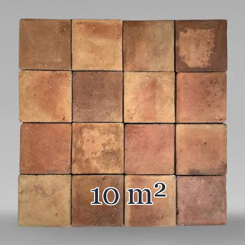 Lot de 10 m² de tomettes anciennes en terre cuite de forme carré