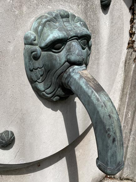 Petite fontaine d'extérieur en pierre marbrière, fin du XIXe siècle-4