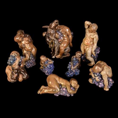 KAI NIELSEN (1882-1924) pour Bing & Grøndahl, garniture de table « Bacchanale » en grès émaillé