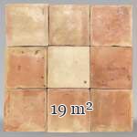 Lot d'environ 19 m² de tomettes carrées en terre cuite