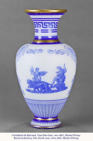 CRISTALLERIE DE BACCARAT, Vase de forme cratère Néo-Grec en cristal doublé et gravé à l’acide fluorhydrique, Exposition Universelle de 1867-1