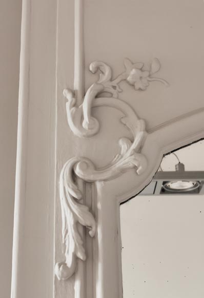 Trumeau de style Régence au décor de coquille-3