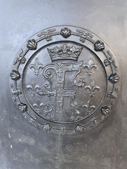 Plaque de cheminée au monogramme de François 1er, XIXe siècle-2